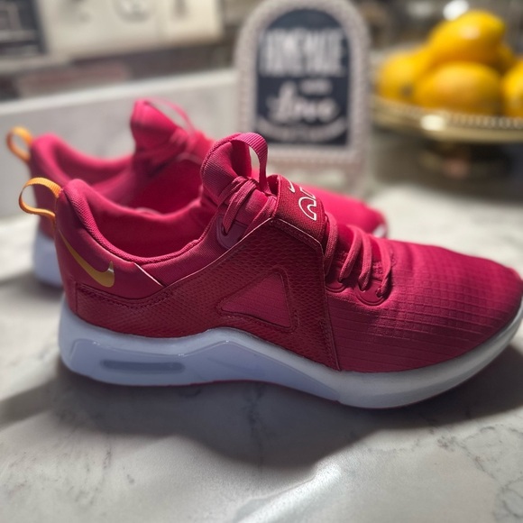 Nike Pink Athletic Shoes - Picture 4 of 10